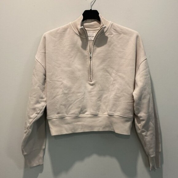 Aritzia TNA Cozy Fleece 1/4 Zip Cropped Sweatshirt - Picture 2 of 14